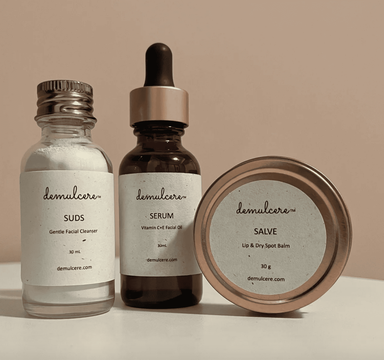 Demulcere: Minimalist Skincare 